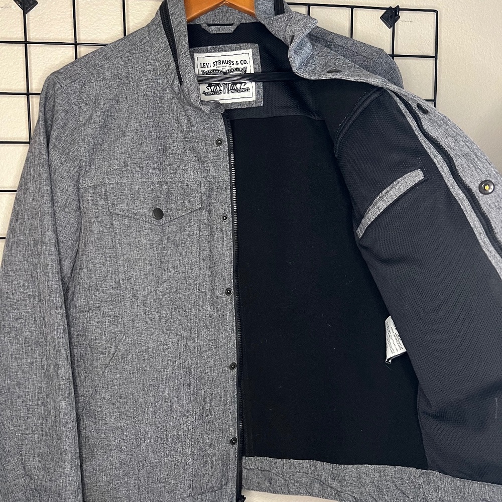 Levi's Men's (S) Soft Shell Stand Collar Commuter Trucker Jacket in Grey Gray